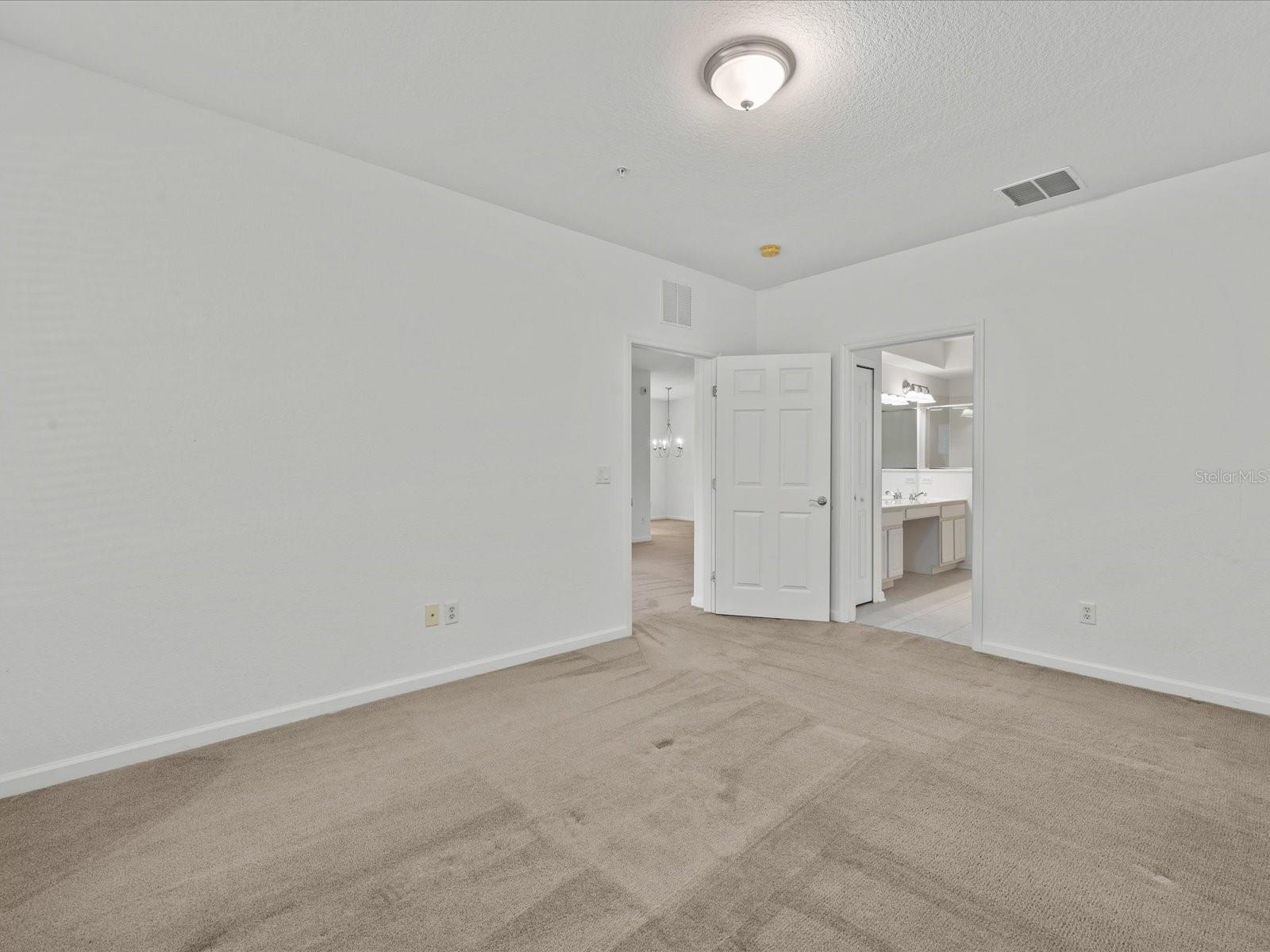 Image 17 of 42 For 8338 Quimby Circle