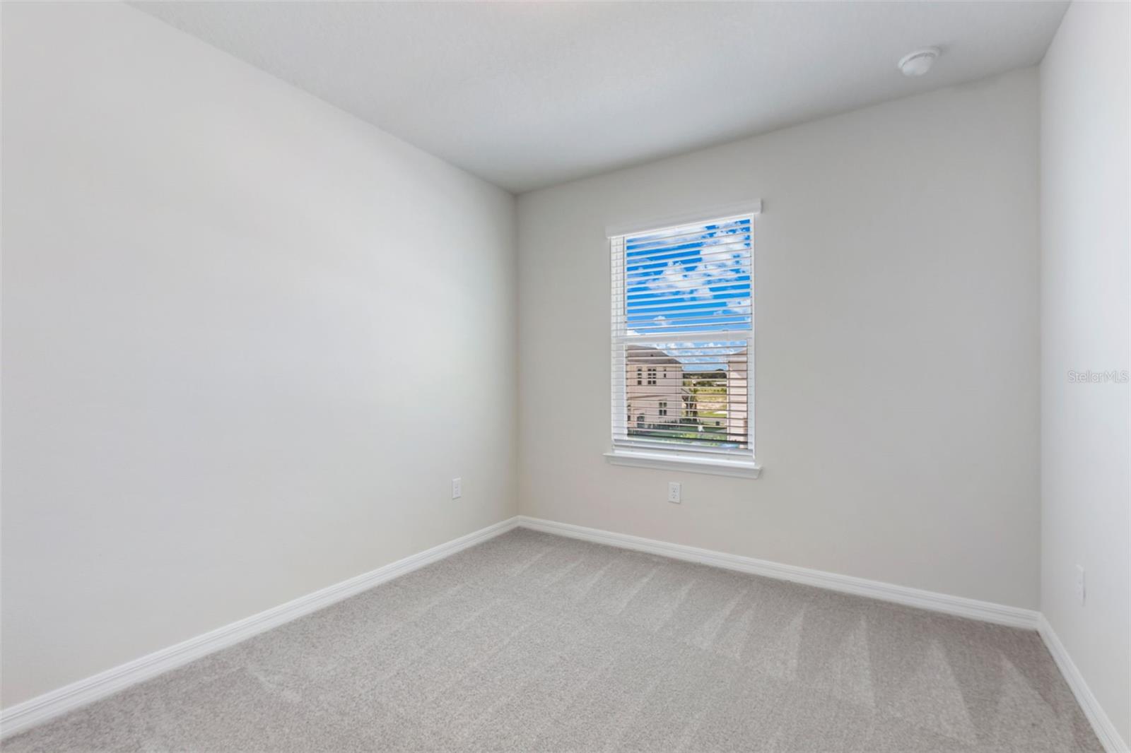 Image 23 of 32 For 6340 Tabebuia Parkway