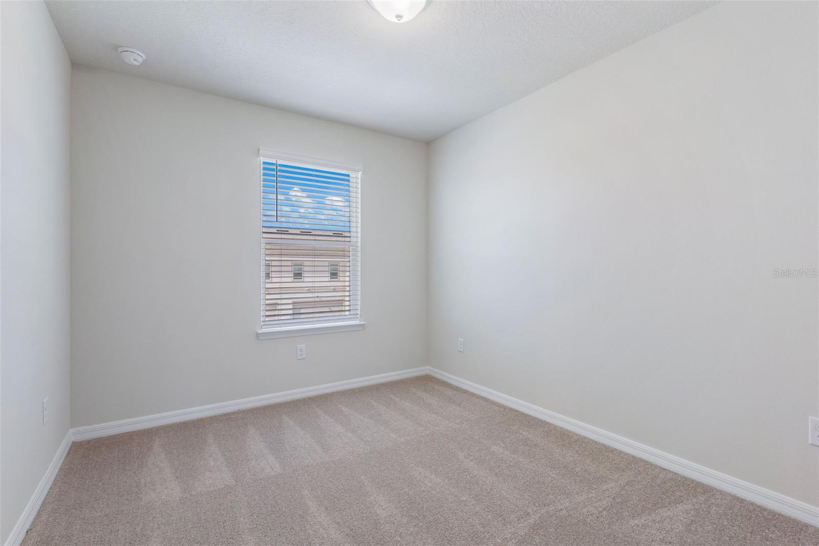 Image 25 of 32 For 6340 Tabebuia Parkway