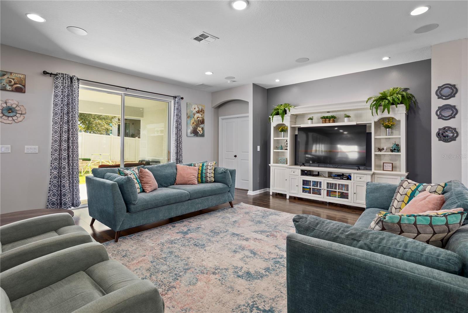 Image 7 of 35 For 1265 Blarney Street