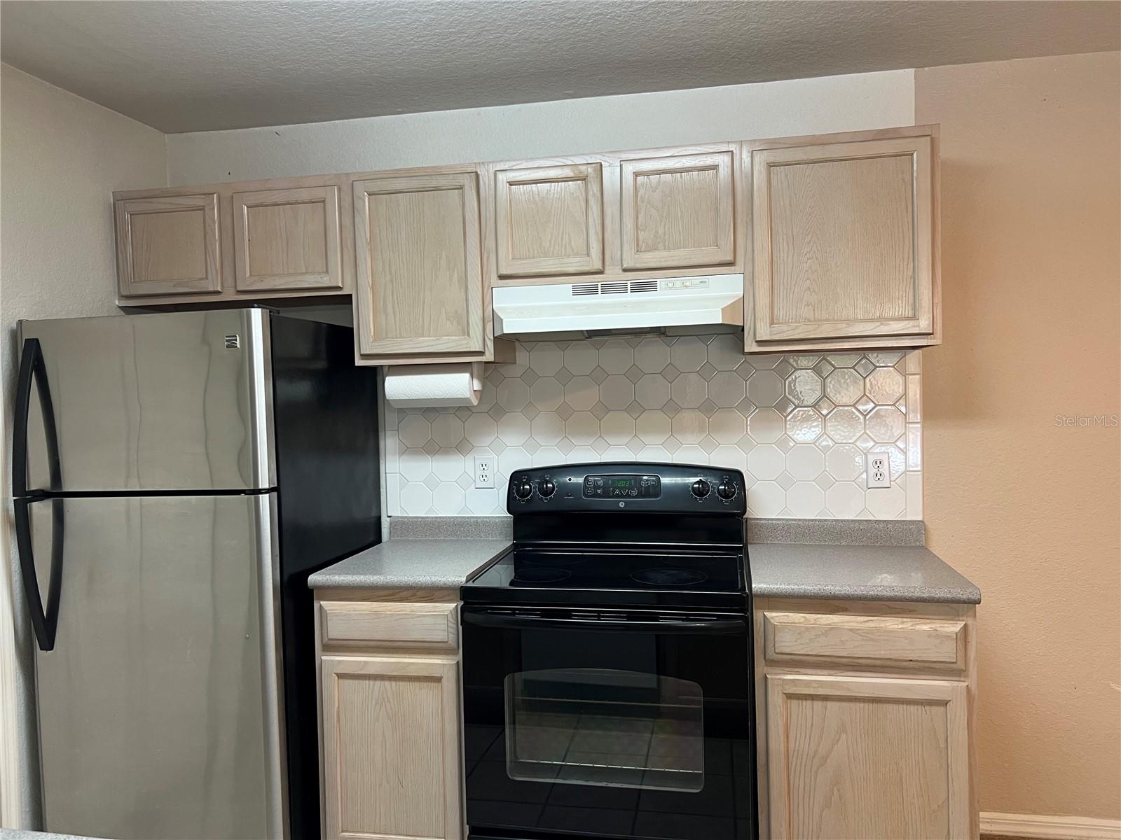 Image 4 of 24 For 8915 Latrec Ave  2201