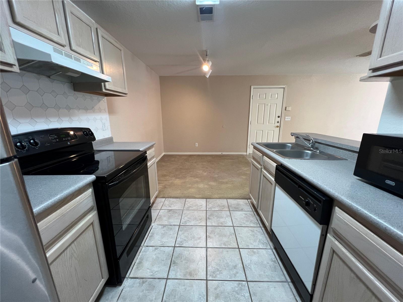 Image 5 of 24 For 8915 Latrec Ave  2201