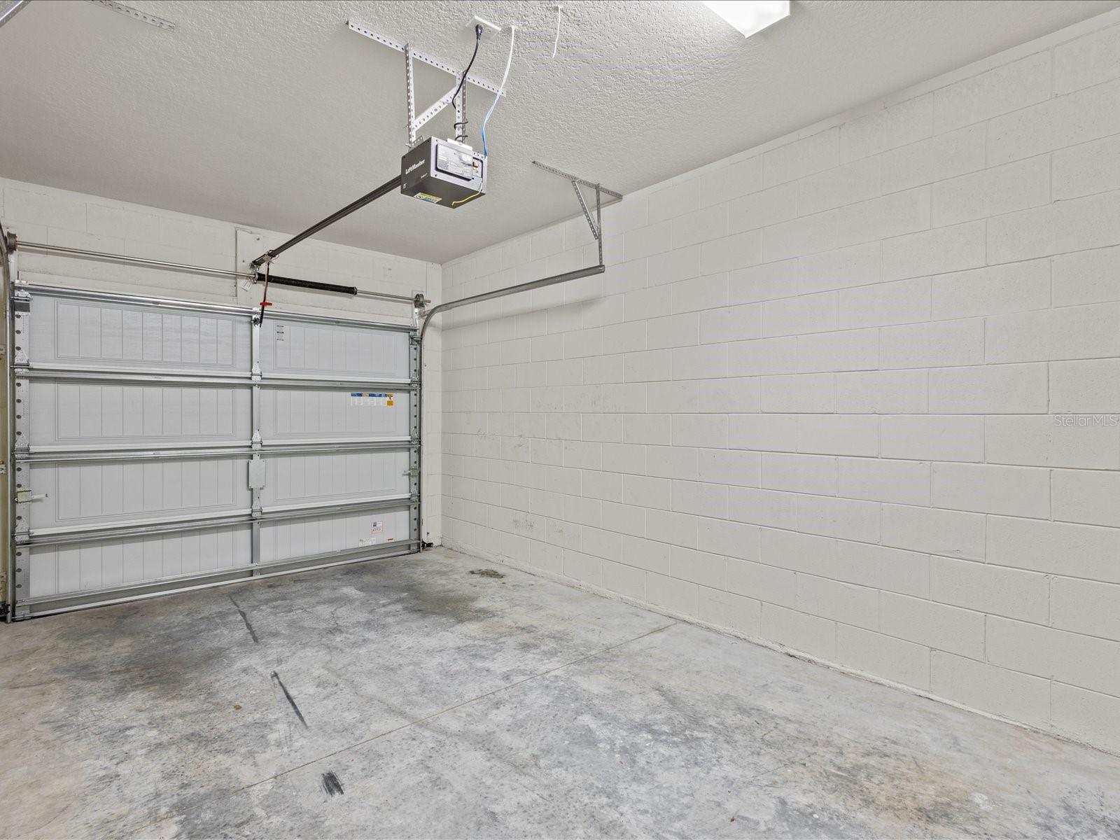 Image 25 of 39 For 1208 Bella Rose Ct