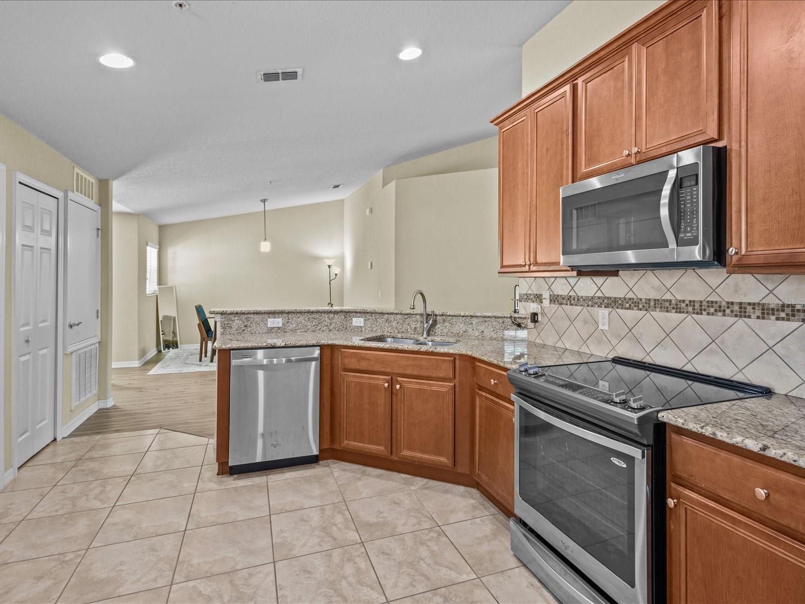 Image 5 of 39 For 1208 Bella Rose Ct