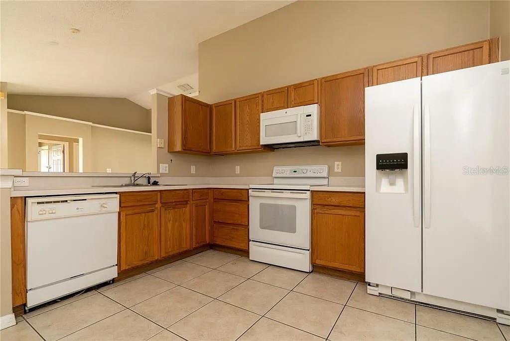 Image 4 of 15 For 4937 Cedarstone Lane