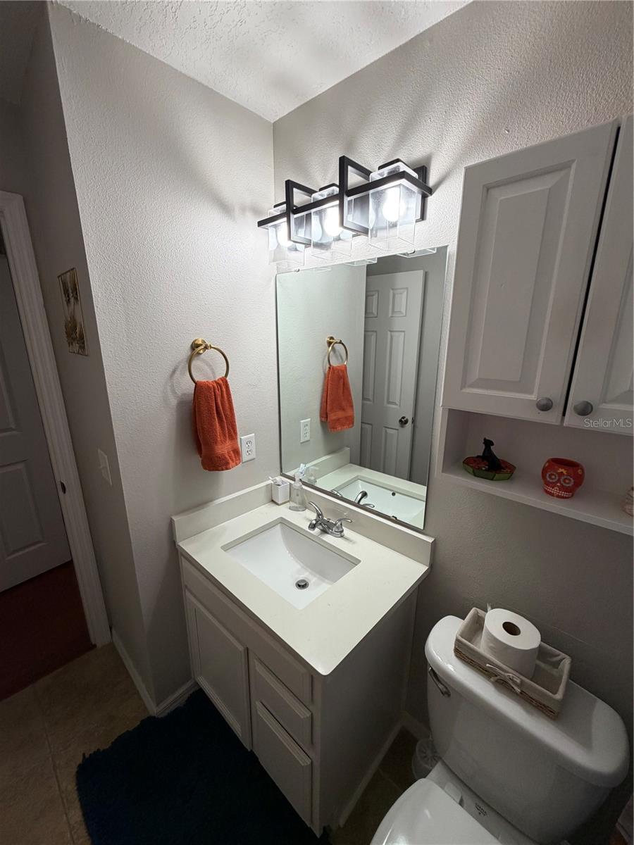 Image 19 of 31 For 4790 Tangerine Avenue 4790