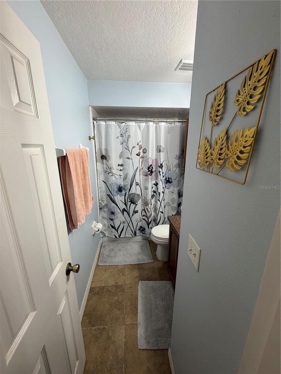 Image 23 of 31 For 4790 Tangerine Avenue 4790