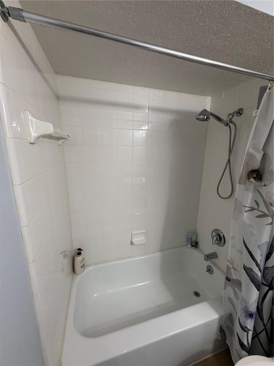 Image 25 of 31 For 4790 Tangerine Avenue 4790