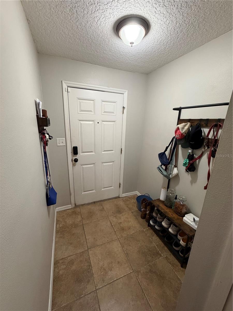 Image 5 of 31 For 4790 Tangerine Avenue 4790