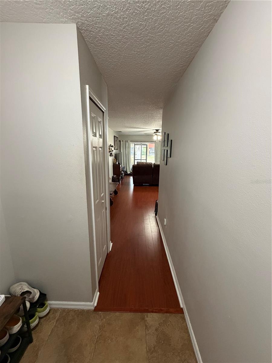 Image 6 of 31 For 4790 Tangerine Avenue 4790