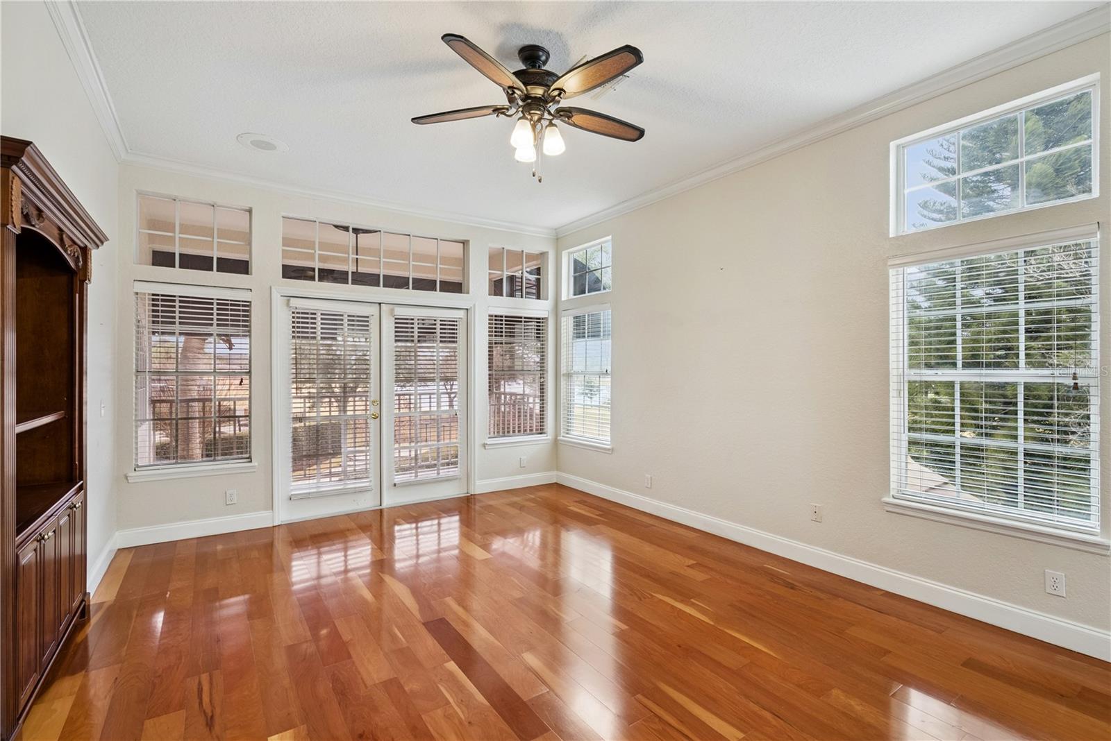 Image 19 of 54 For 1258 Glencrest Drive