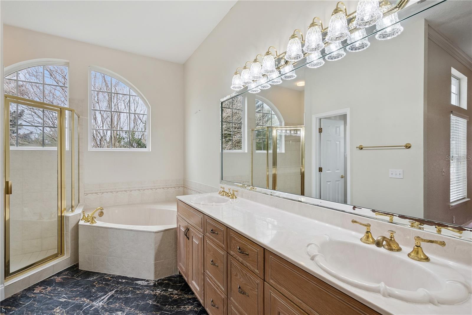 Image 20 of 54 For 1258 Glencrest Drive