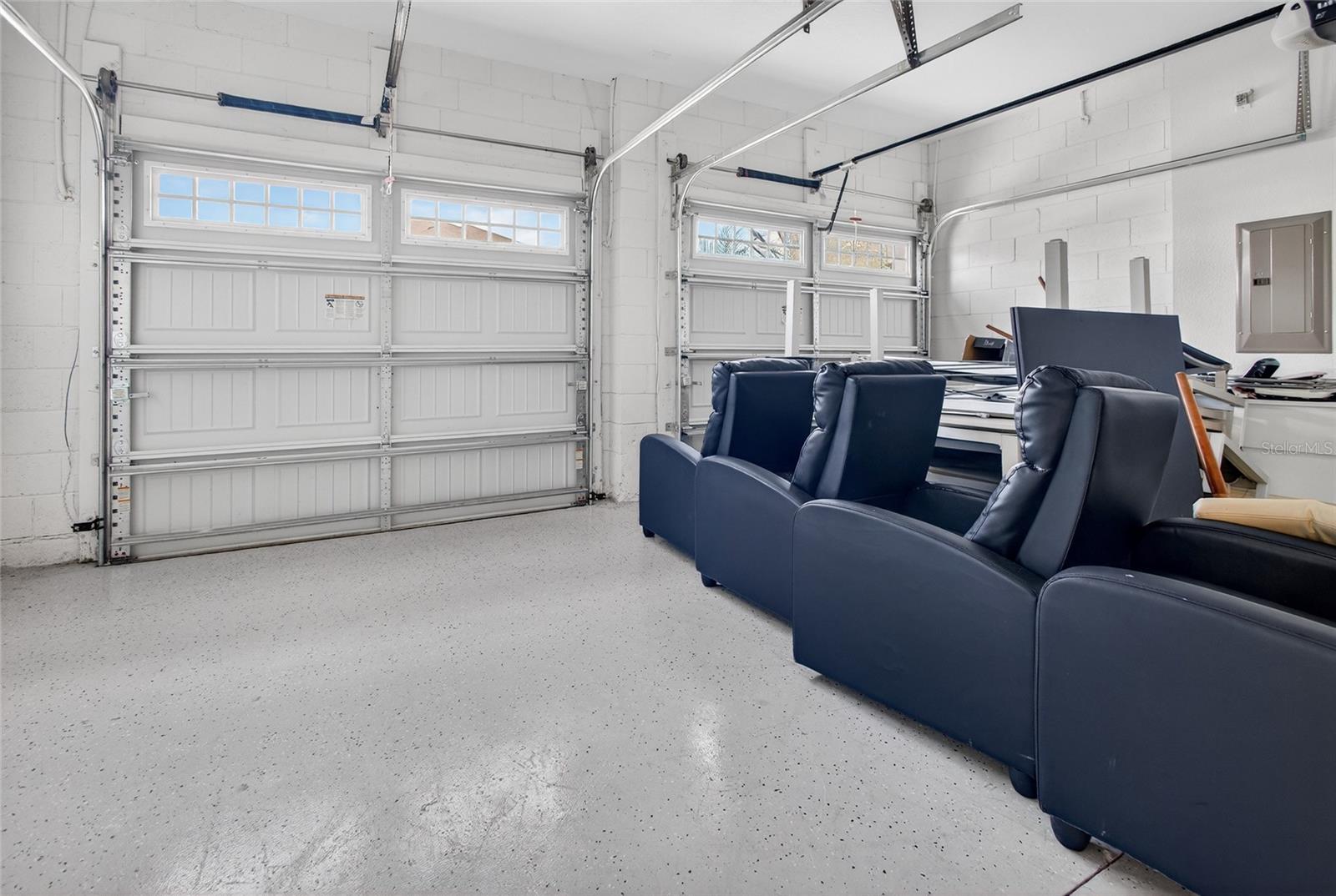 Image 20 of 98 For 7666 Fairfax Drive