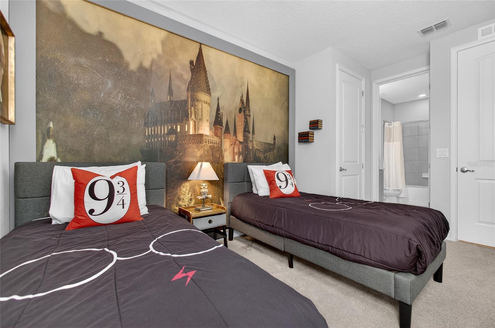 Image 34 of 98 For 7666 Fairfax Drive