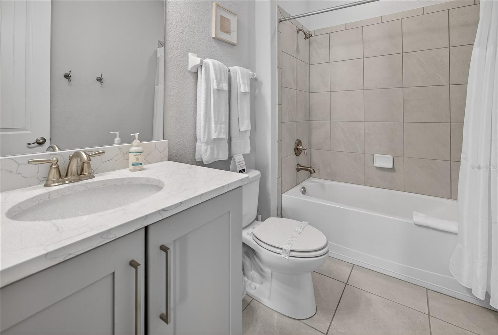 Image 36 of 98 For 7666 Fairfax Drive