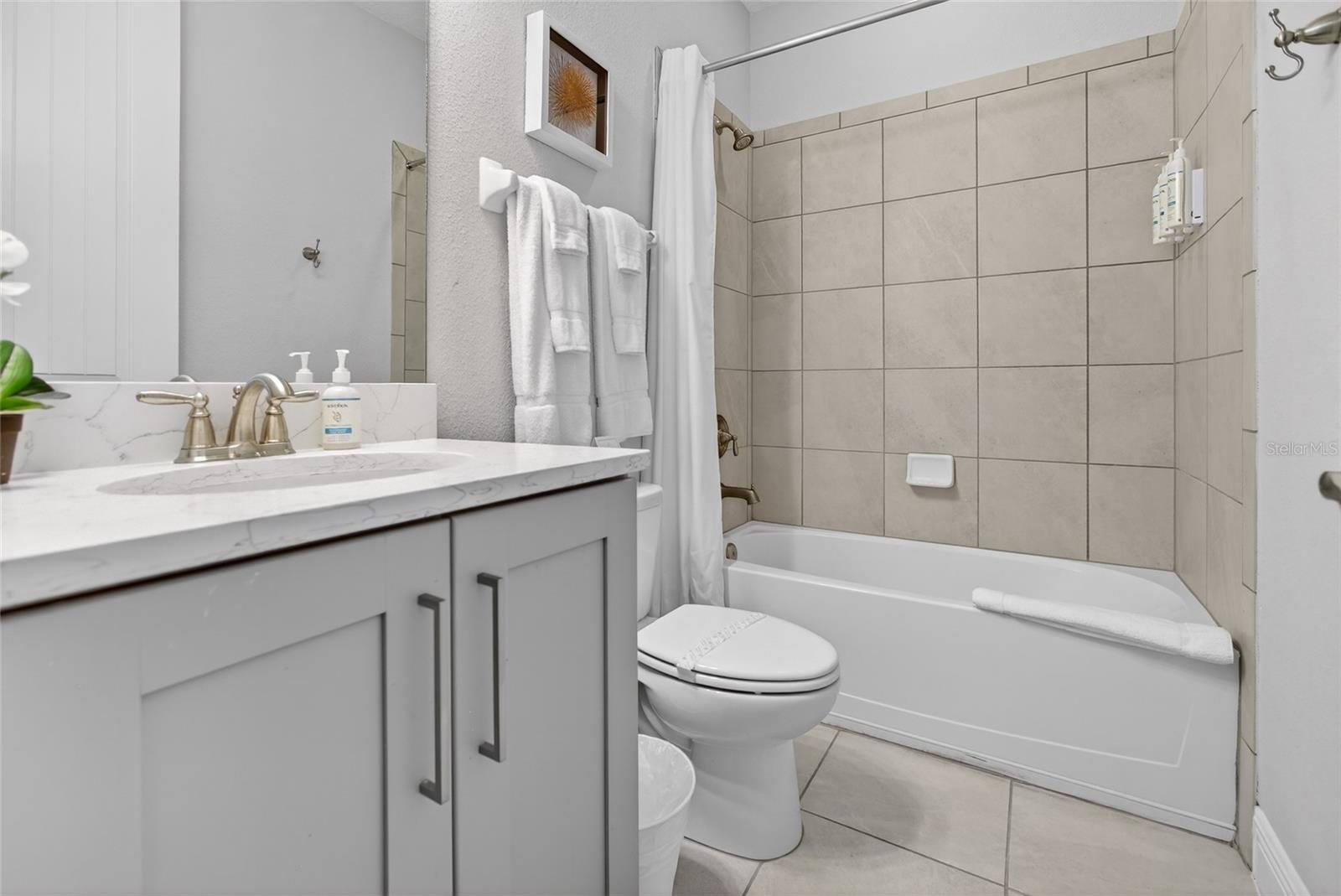 Image 42 of 98 For 7666 Fairfax Drive