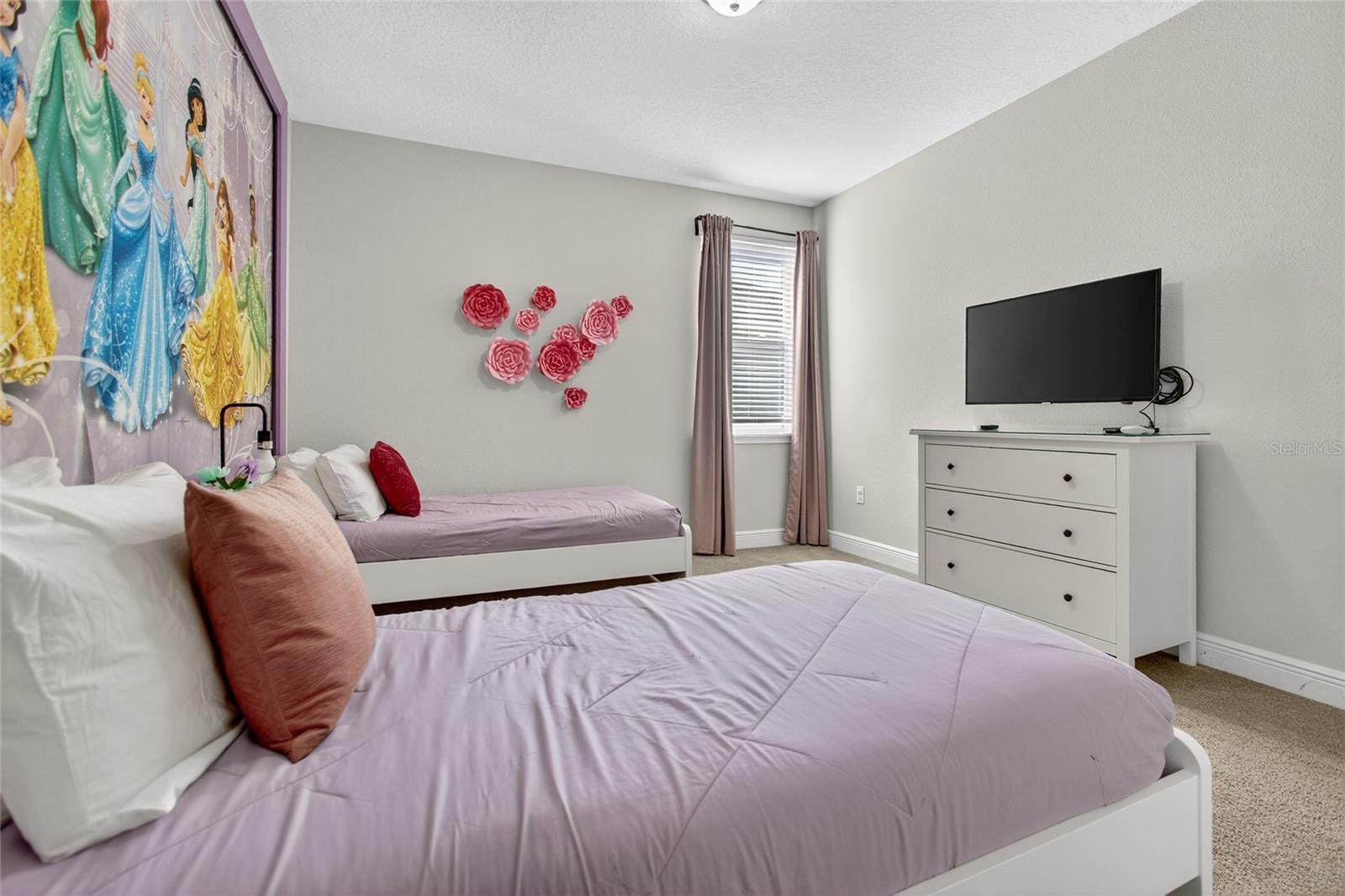 Image 45 of 98 For 7666 Fairfax Drive