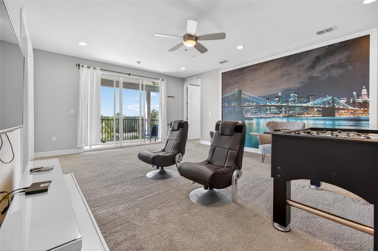 Image 46 of 98 For 7666 Fairfax Drive