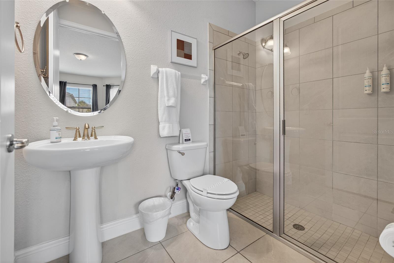 Image 62 of 98 For 7666 Fairfax Drive