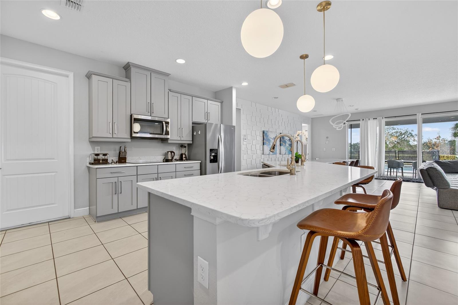 Image 67 of 98 For 7666 Fairfax Drive