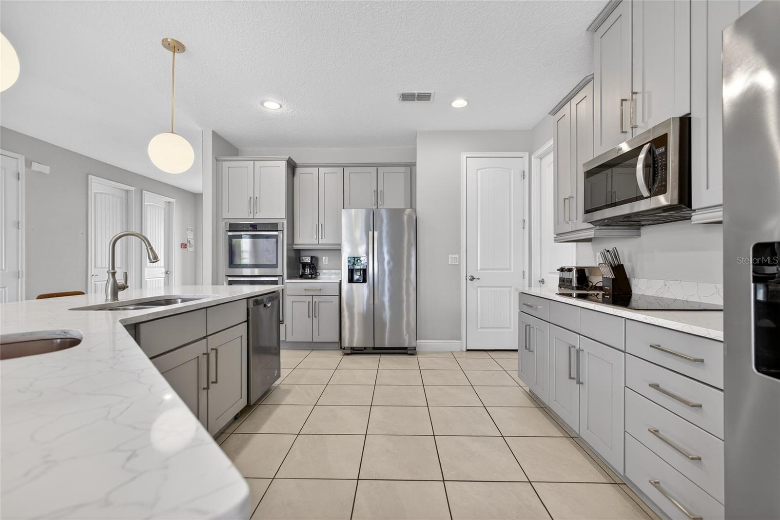 Image 71 of 98 For 7666 Fairfax Drive