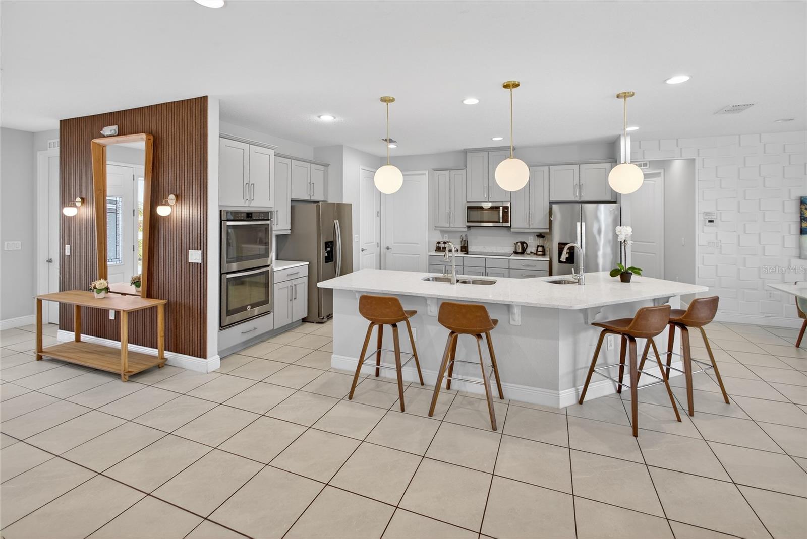 Image 84 of 98 For 7666 Fairfax Drive