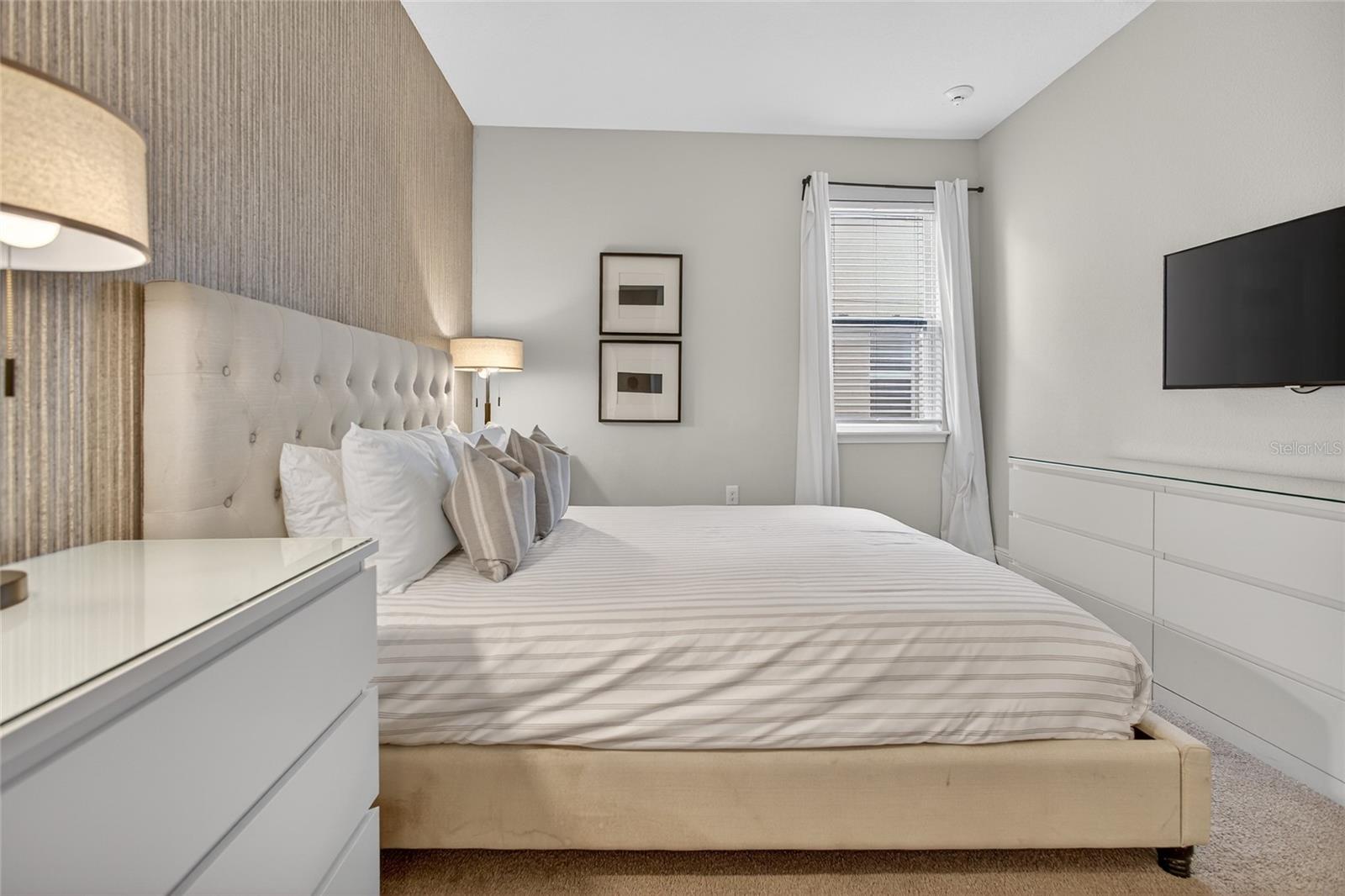 Image 90 of 98 For 7666 Fairfax Drive