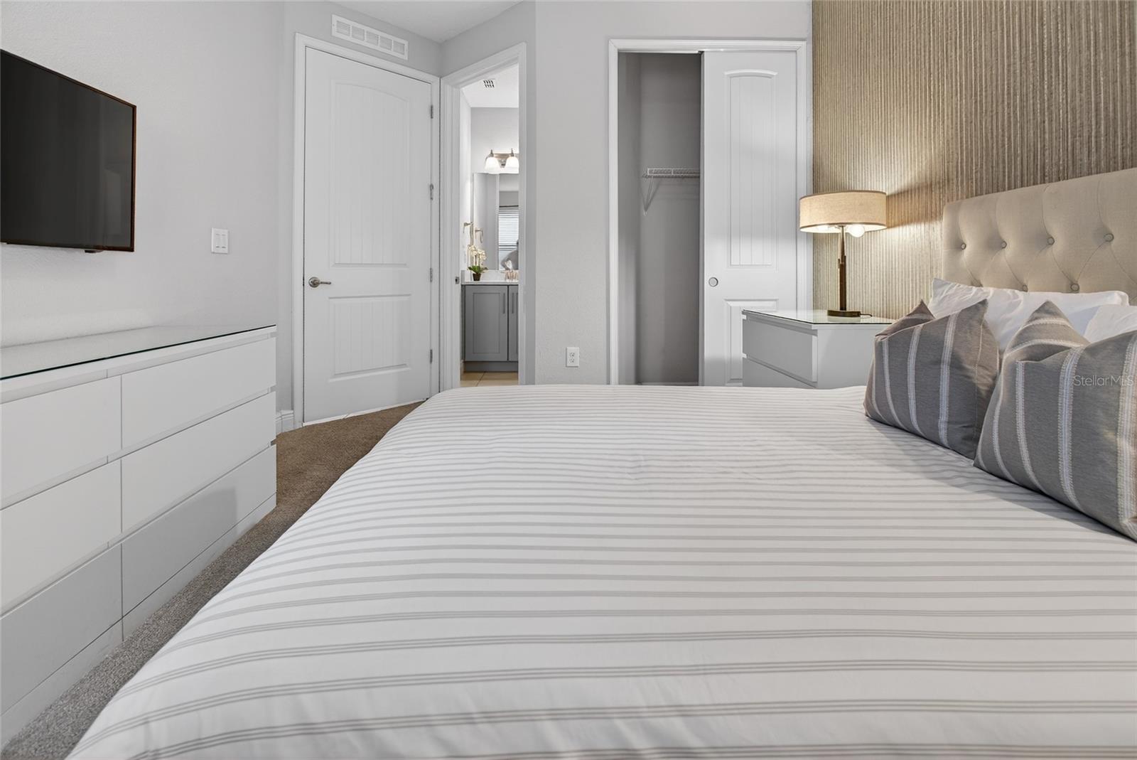 Image 91 of 98 For 7666 Fairfax Drive