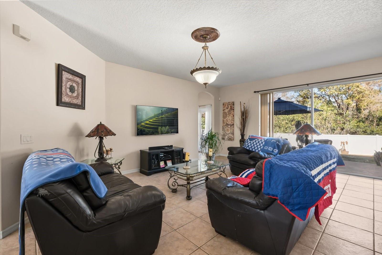 Image 7 of 52 For 10743 Sunrise Terrace Drive