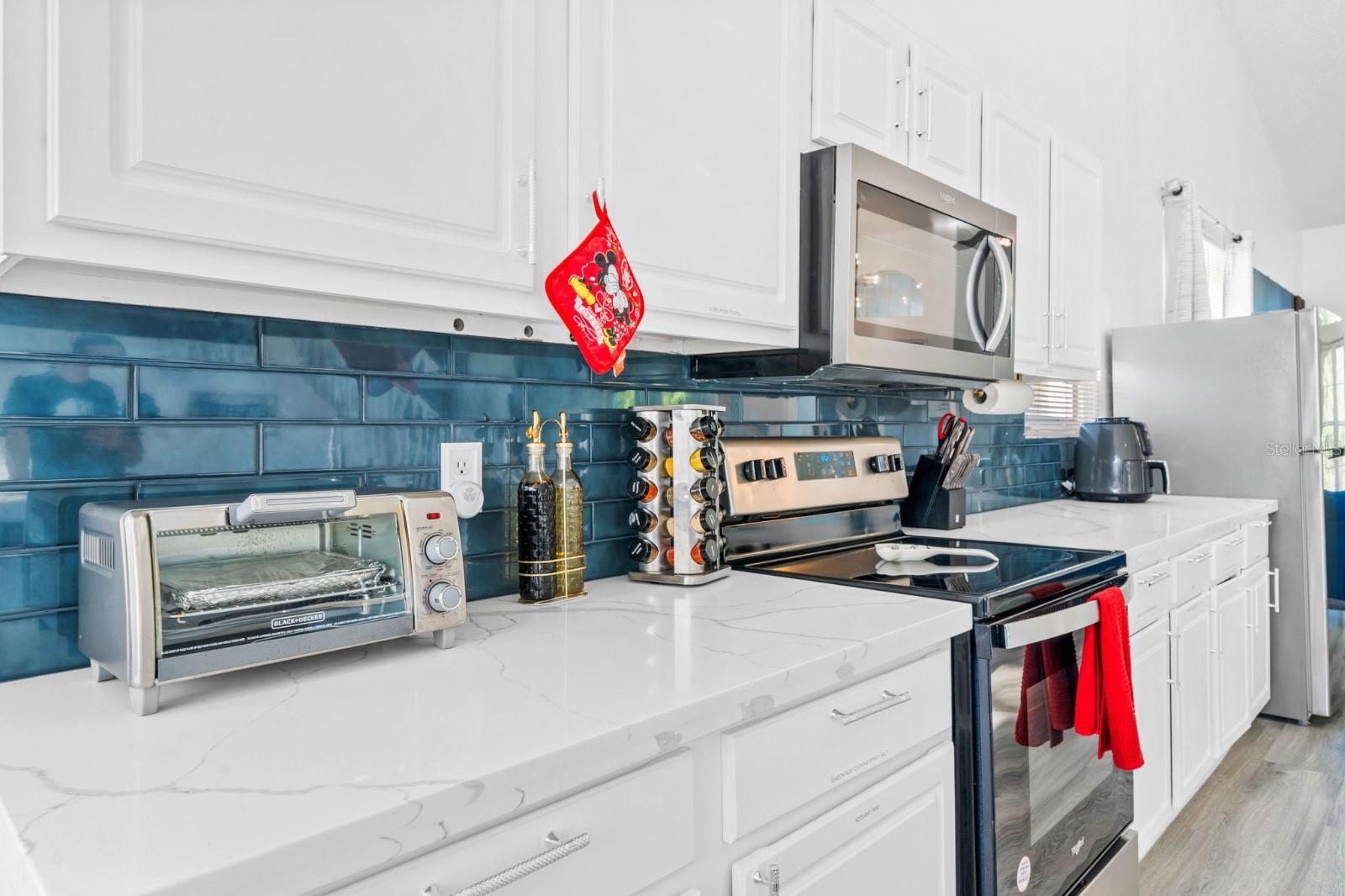 Image 27 of 53 For 137 Roma Way