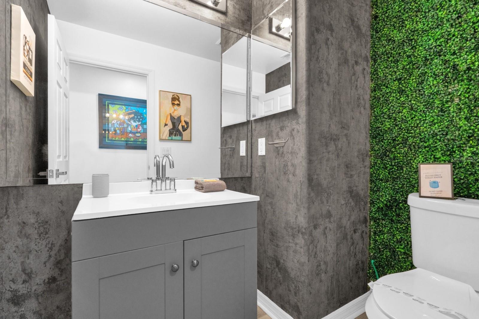 Image 49 of 53 For 137 Roma Way