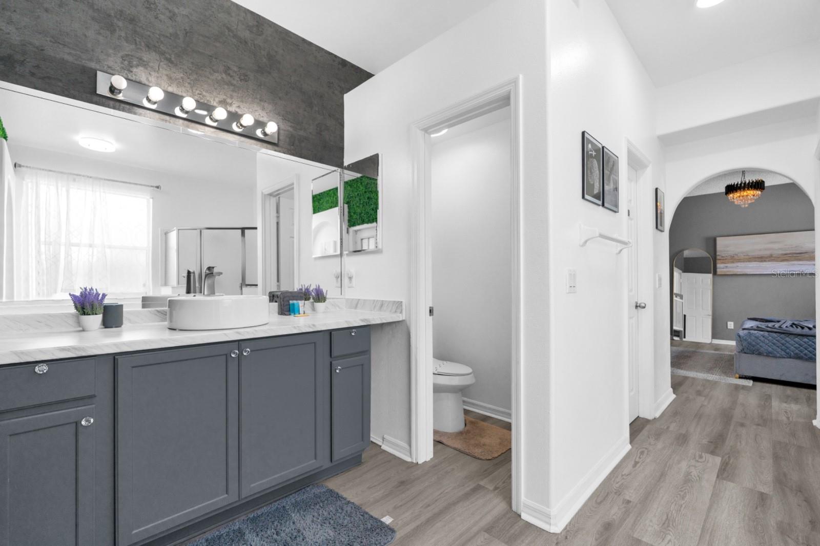 Image 52 of 53 For 137 Roma Way