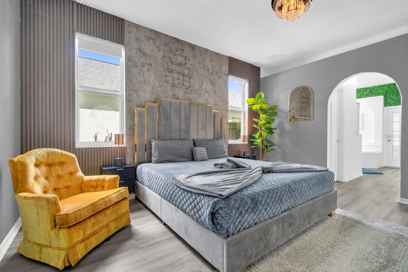 Image 6 of 53 For 137 Roma Way