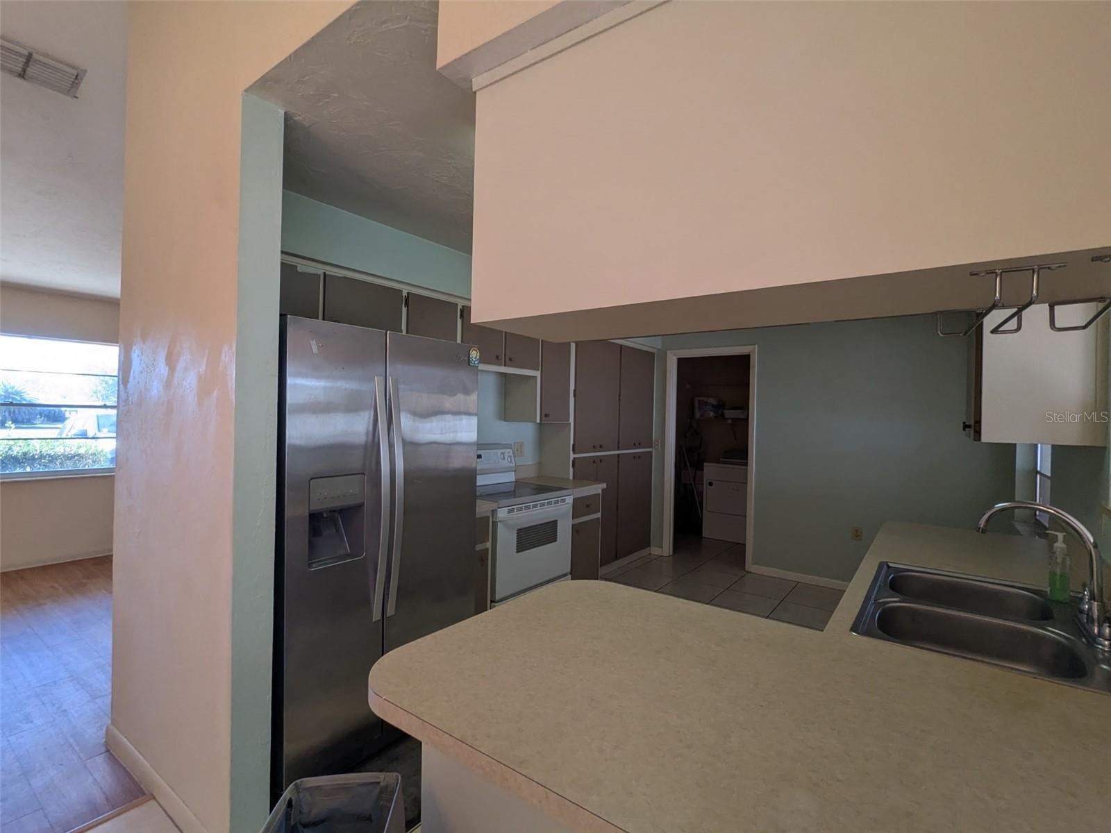 Image 5 of 15 For 515 Jefferson Street