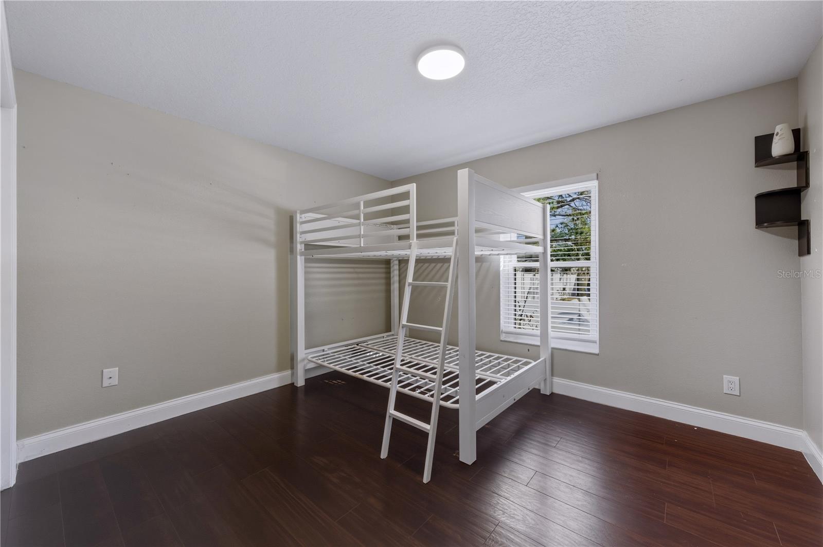 Image 10 of 19 For 2813 Abington Avenue