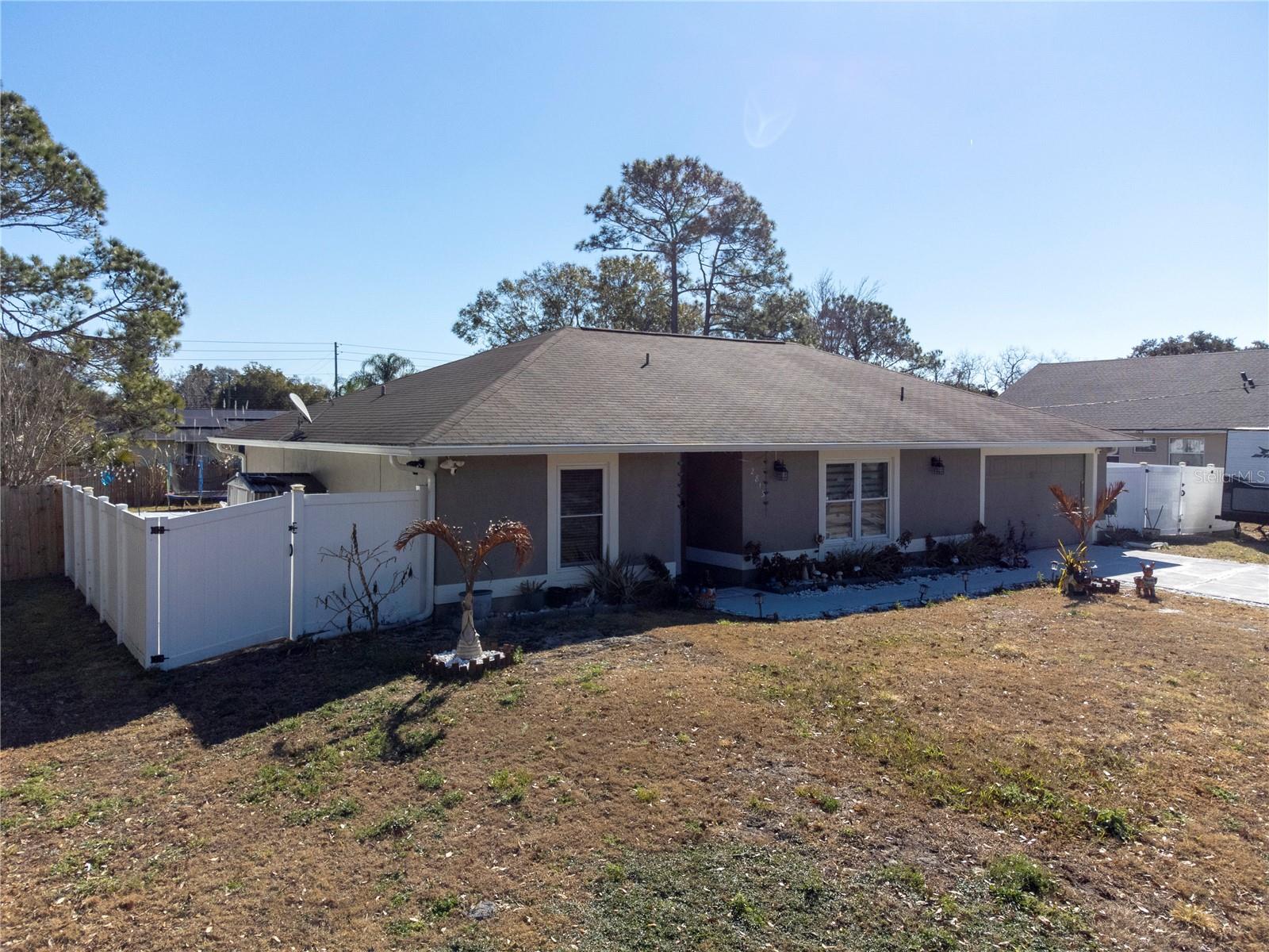 Image 17 of 19 For 2813 Abington Avenue