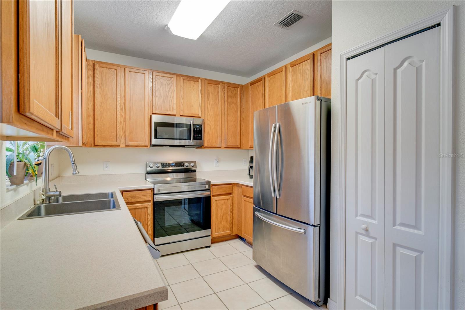 Image 8 of 21 For 216 Deepcove Road