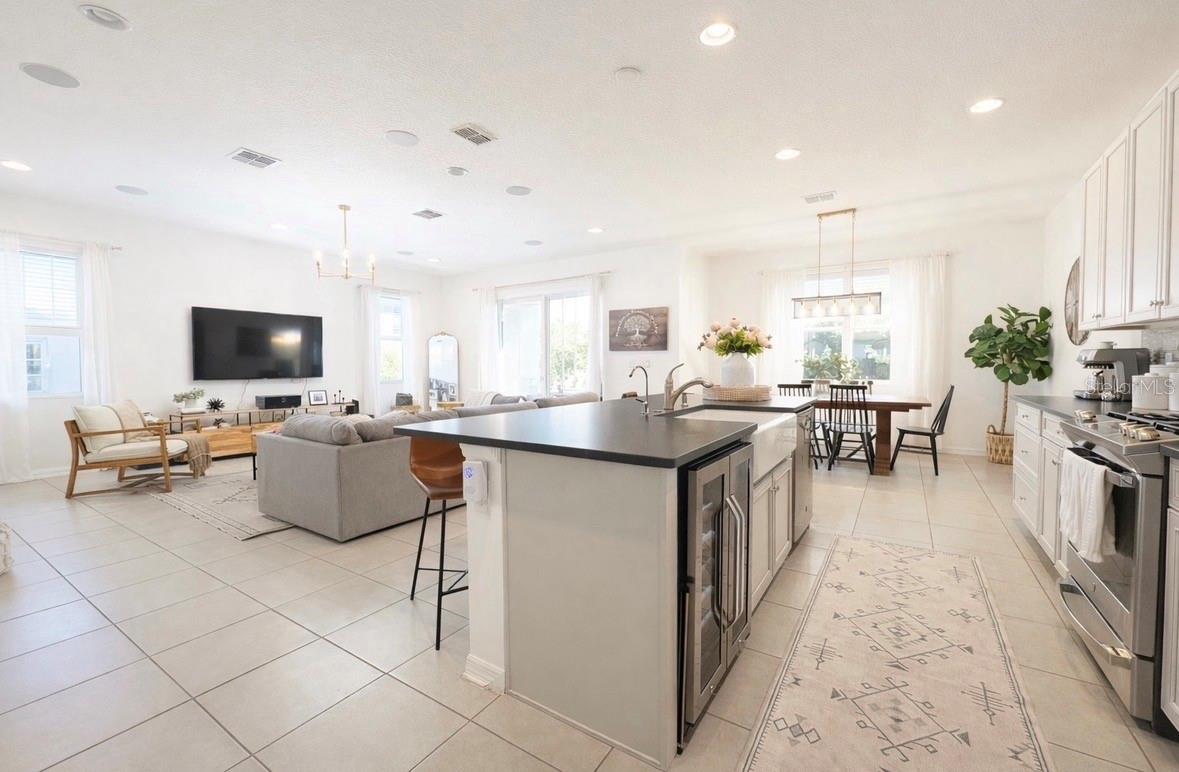 Image 8 of 31 For 8205 Bayliss Court