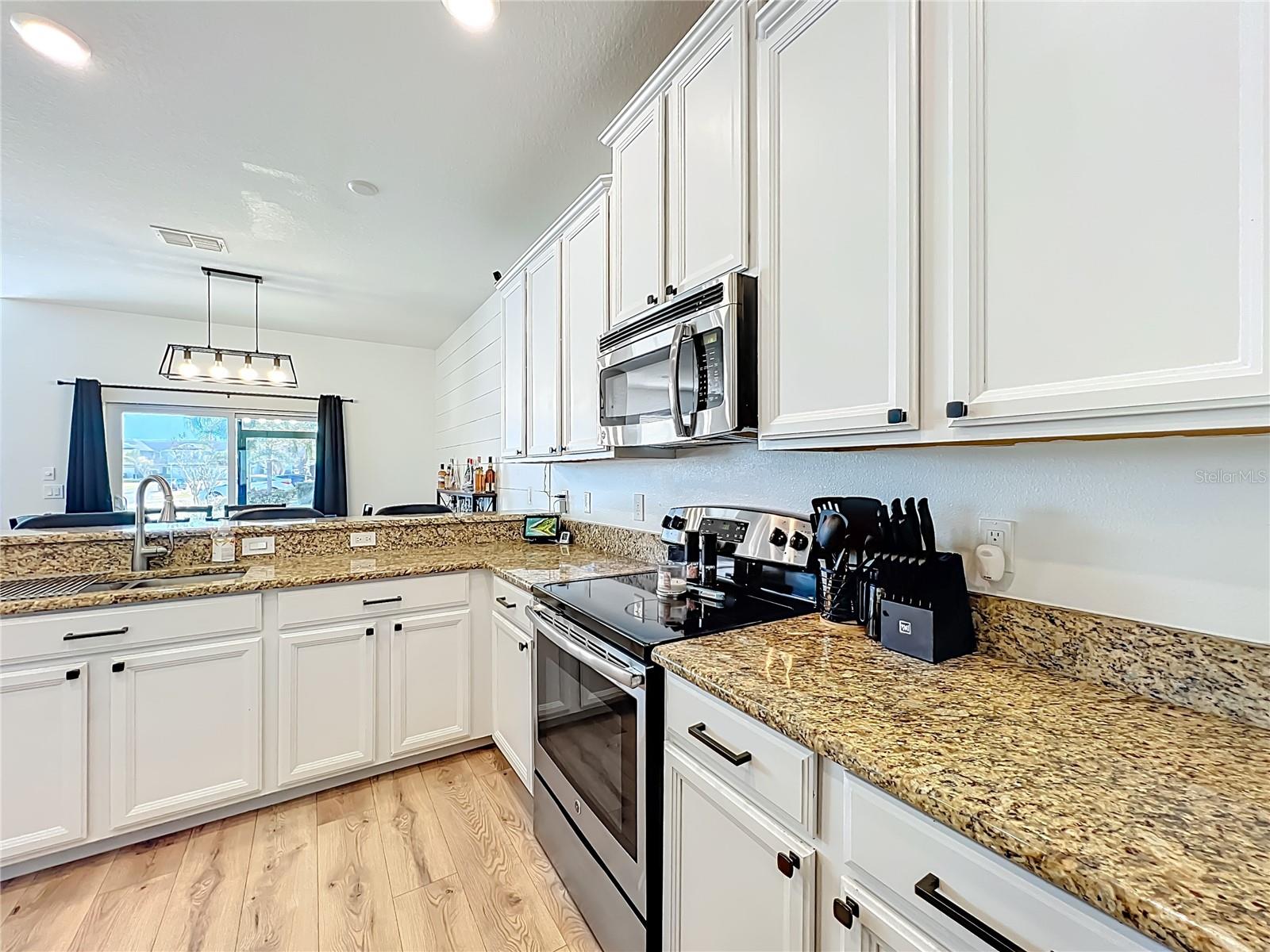 Image 13 of 35 For 3341 Rodrick Circle