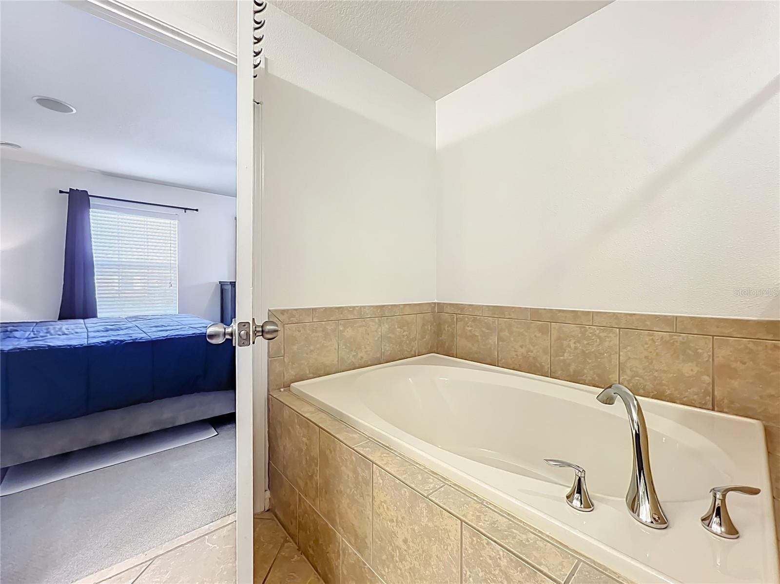 Image 23 of 35 For 3341 Rodrick Circle