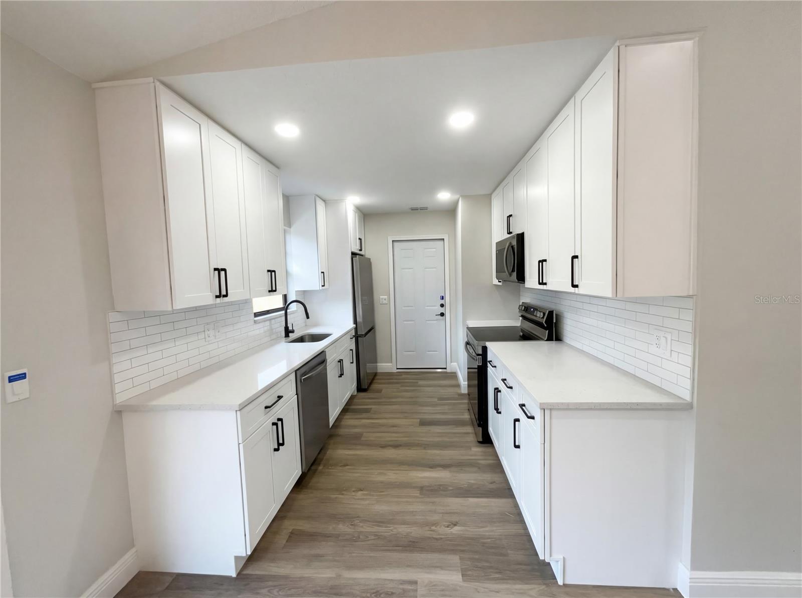 Image 11 of 26 For 4864 Lake Shore Drive