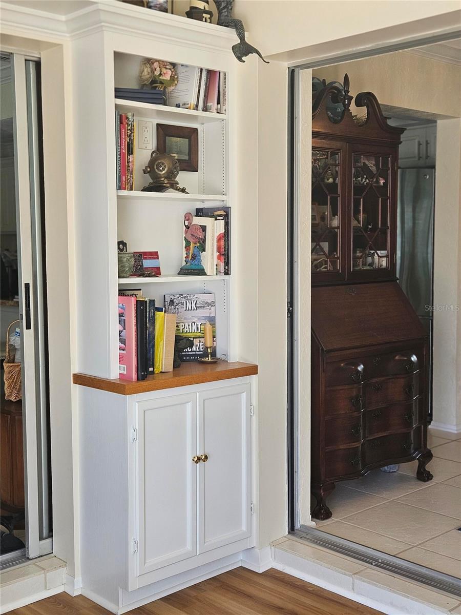 Image 30 of 62 For 1706 Lakeside Court