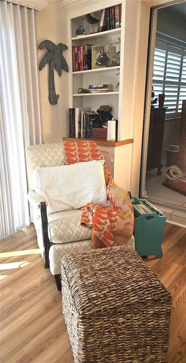 Image 31 of 62 For 1706 Lakeside Court