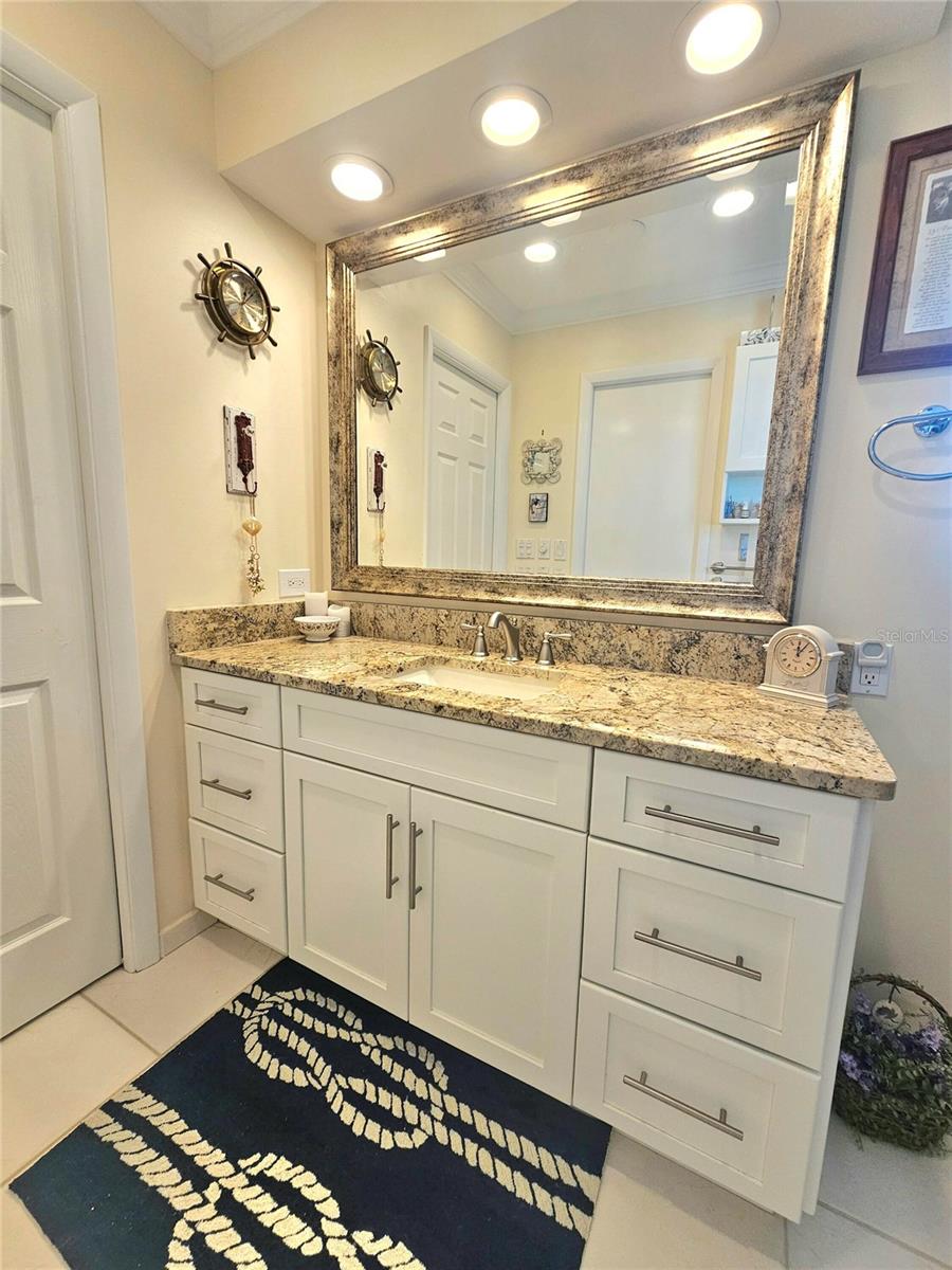 Image 45 of 62 For 1706 Lakeside Court