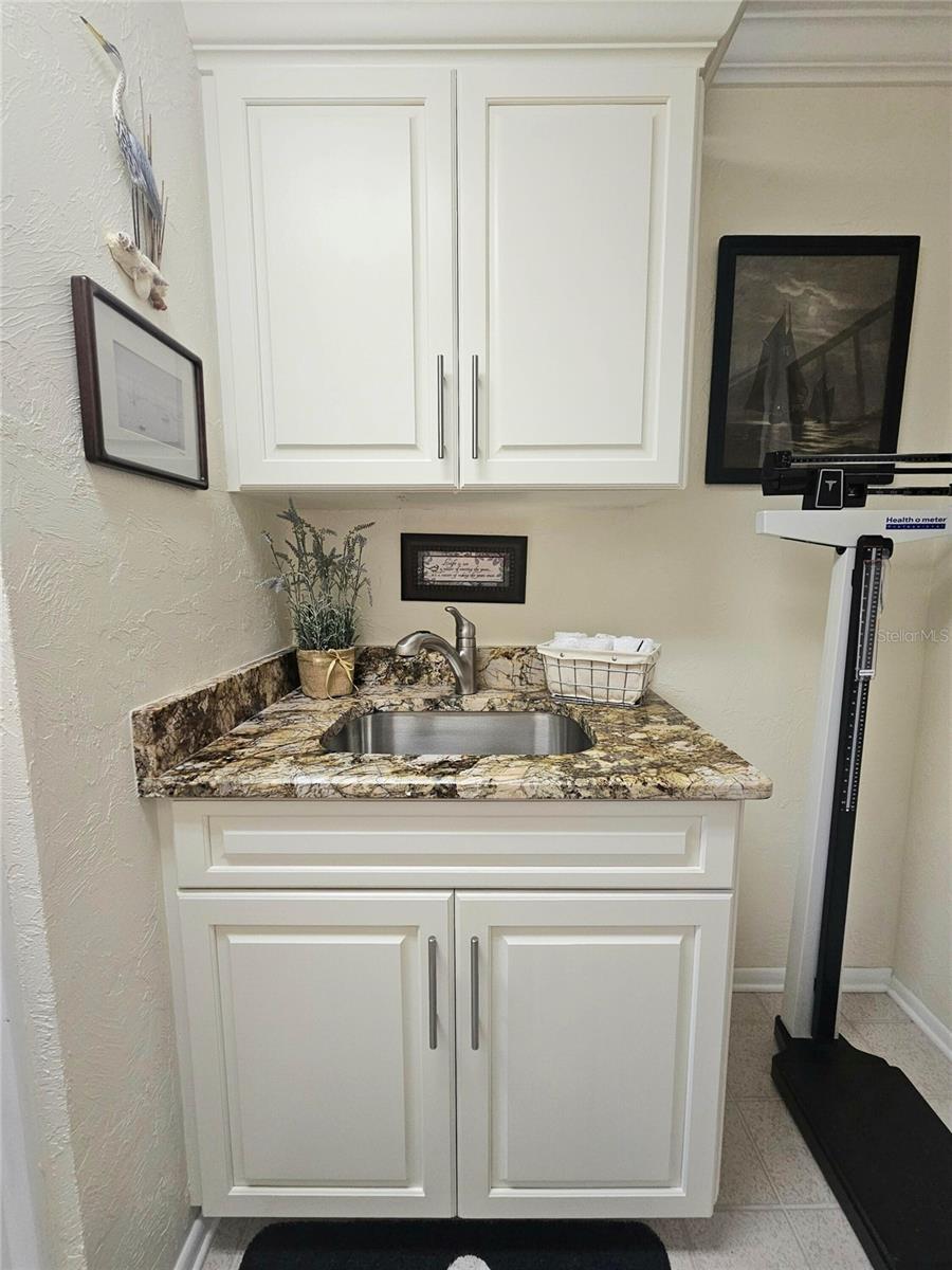 Image 56 of 62 For 1706 Lakeside Court