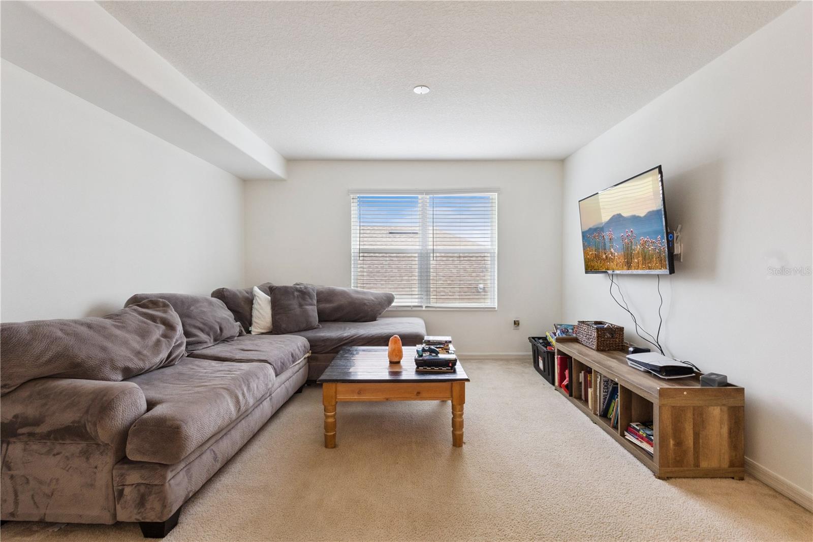 Image 22 of 34 For 4076 Green Orchard Avenue