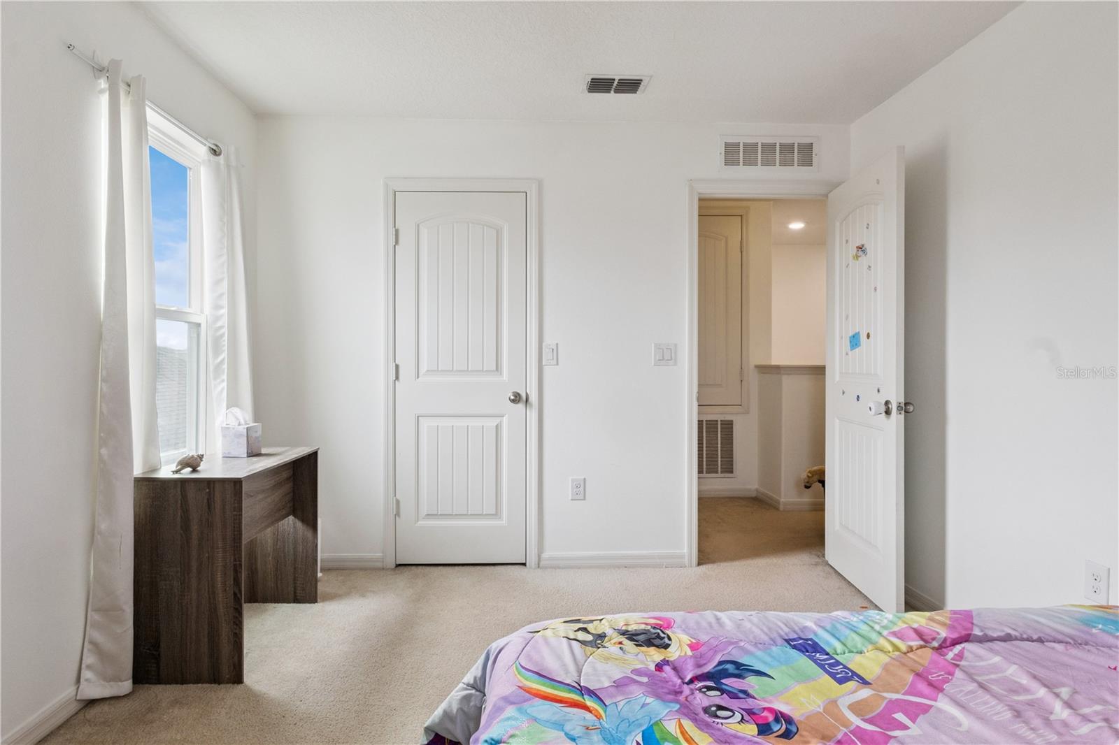 Image 24 of 34 For 4076 Green Orchard Avenue