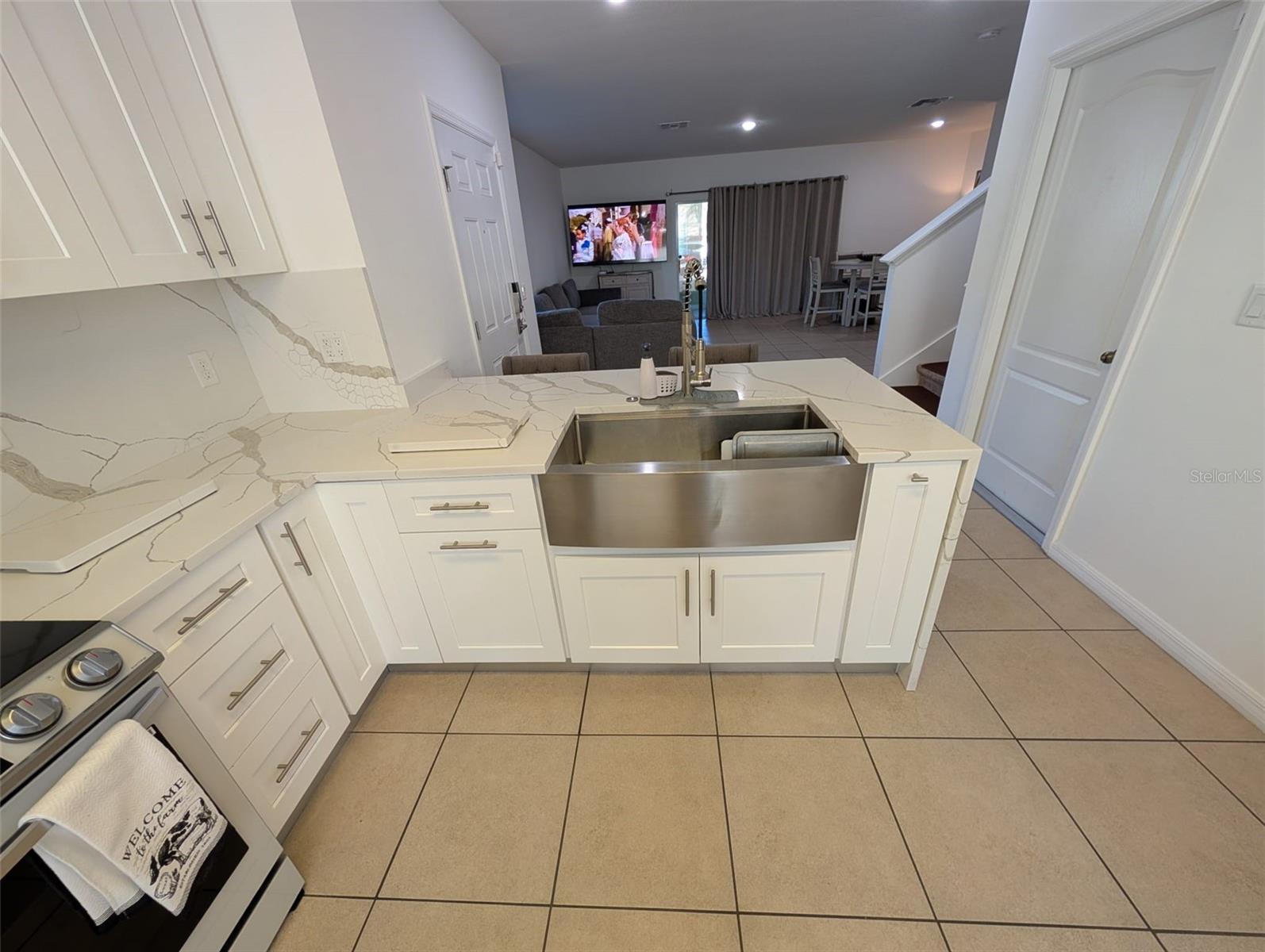 Image 11 of 30 For 273 Arbor Lakes Drive