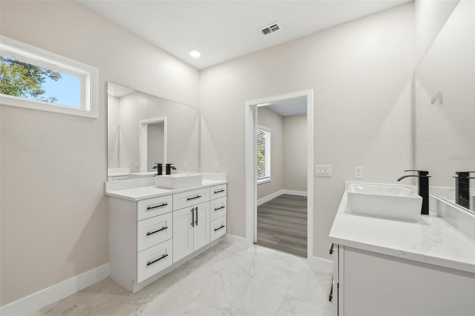 Image 15 of 44 For 5663 Central Avenue