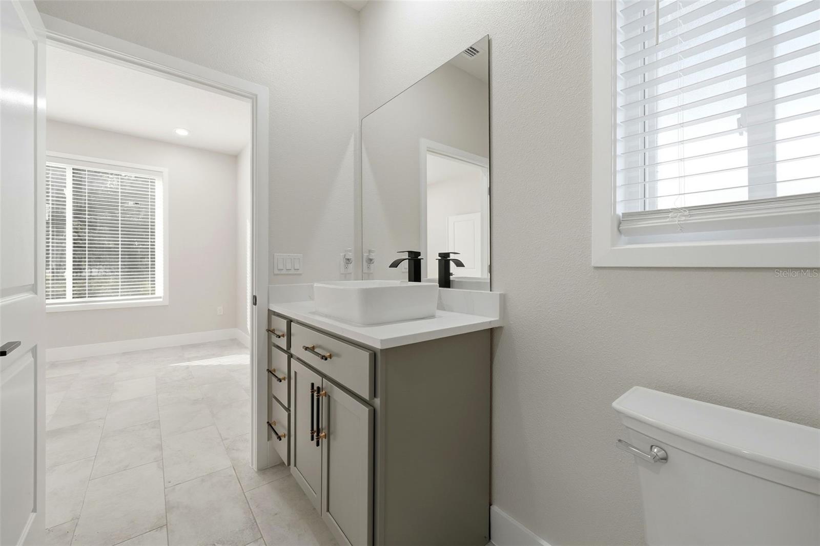 Image 39 of 44 For 5663 Central Avenue